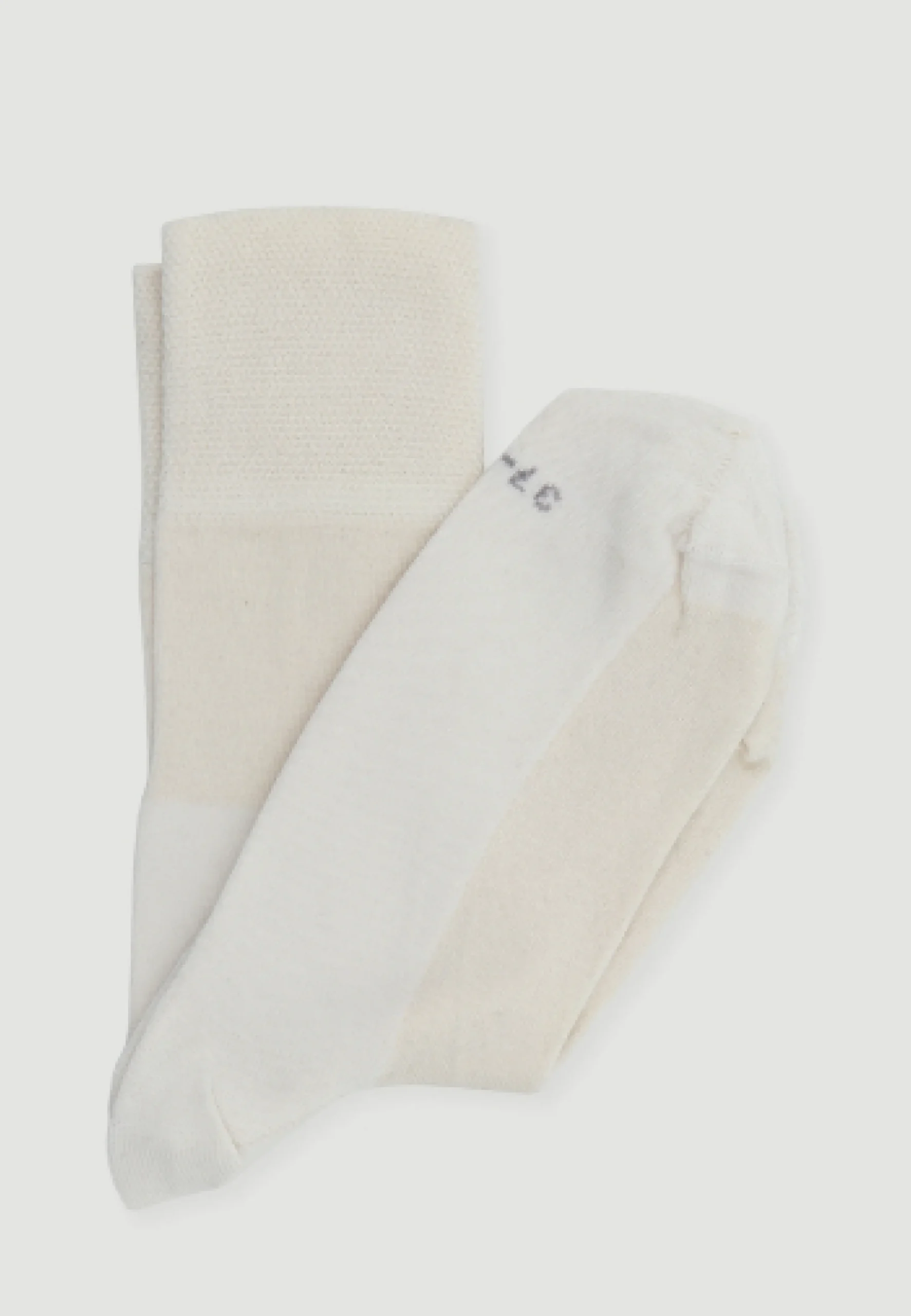 Les chaussettes non teintes – Image 5